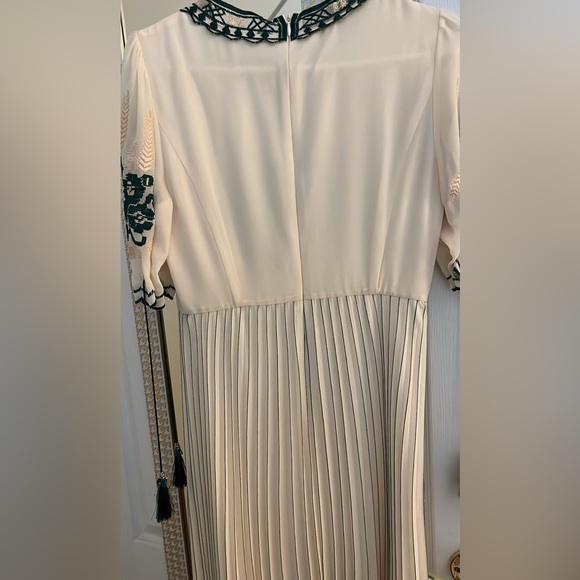 Embroidered Maxi Dress - Picture 3 of 3